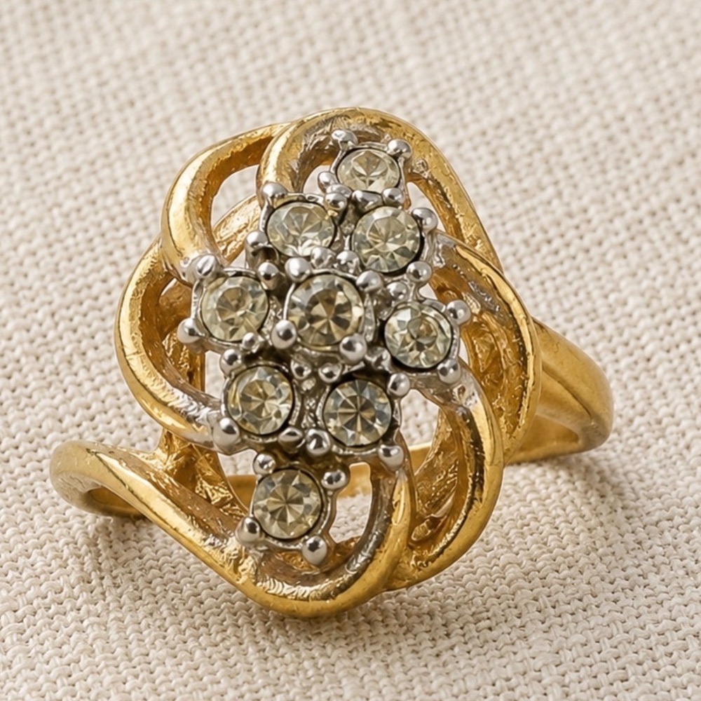 Vintage Gold Filled Rhinestone Cluster Ring Mid-Century Floral Design‎ size 7